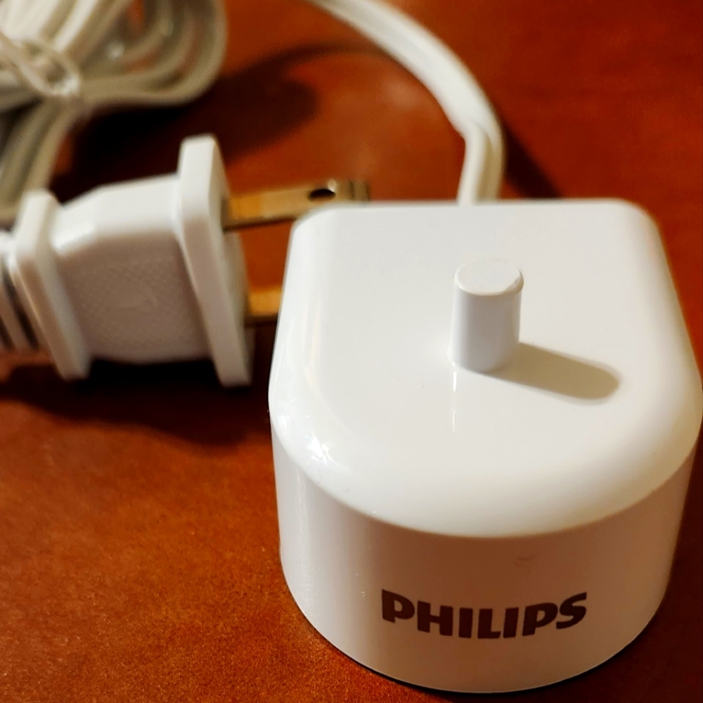 Original Philips Sonicare Charger NEW no box